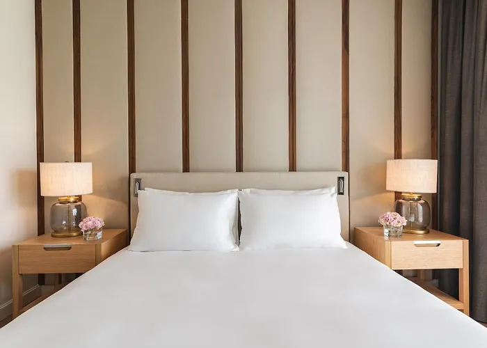 Hyatt Regency Ξενοδοχείο 5*