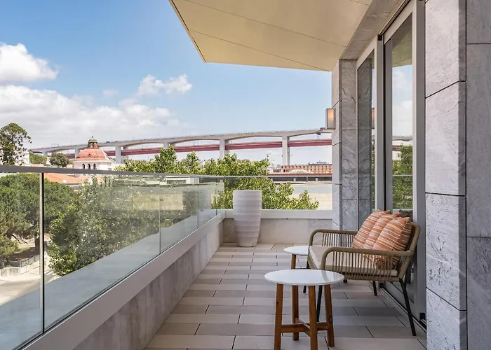 Hyatt Regency Ξενοδοχείο 5*