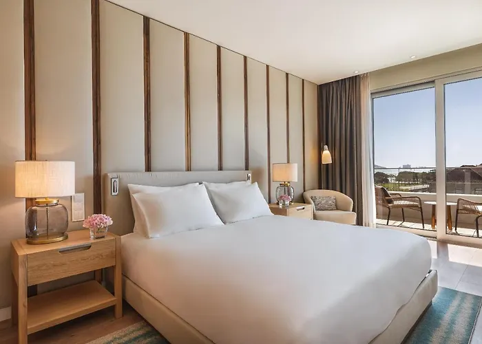 Hyatt Regency Ξενοδοχείο 5*