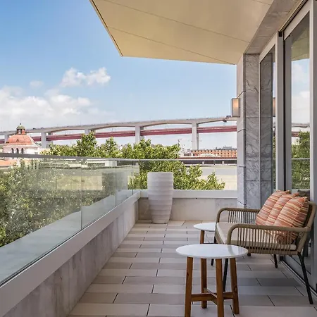 Hyatt Regency Hotell 5*