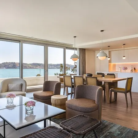 Hyatt Regency 5*